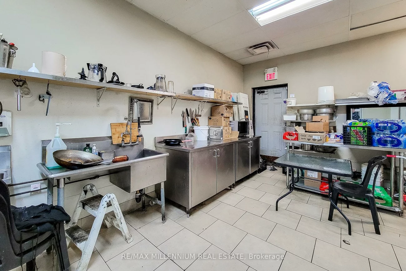 2121, Dundas, Dixie, Mississauga