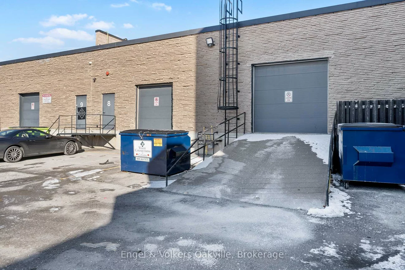 755, Queensway, Dixie, Mississauga