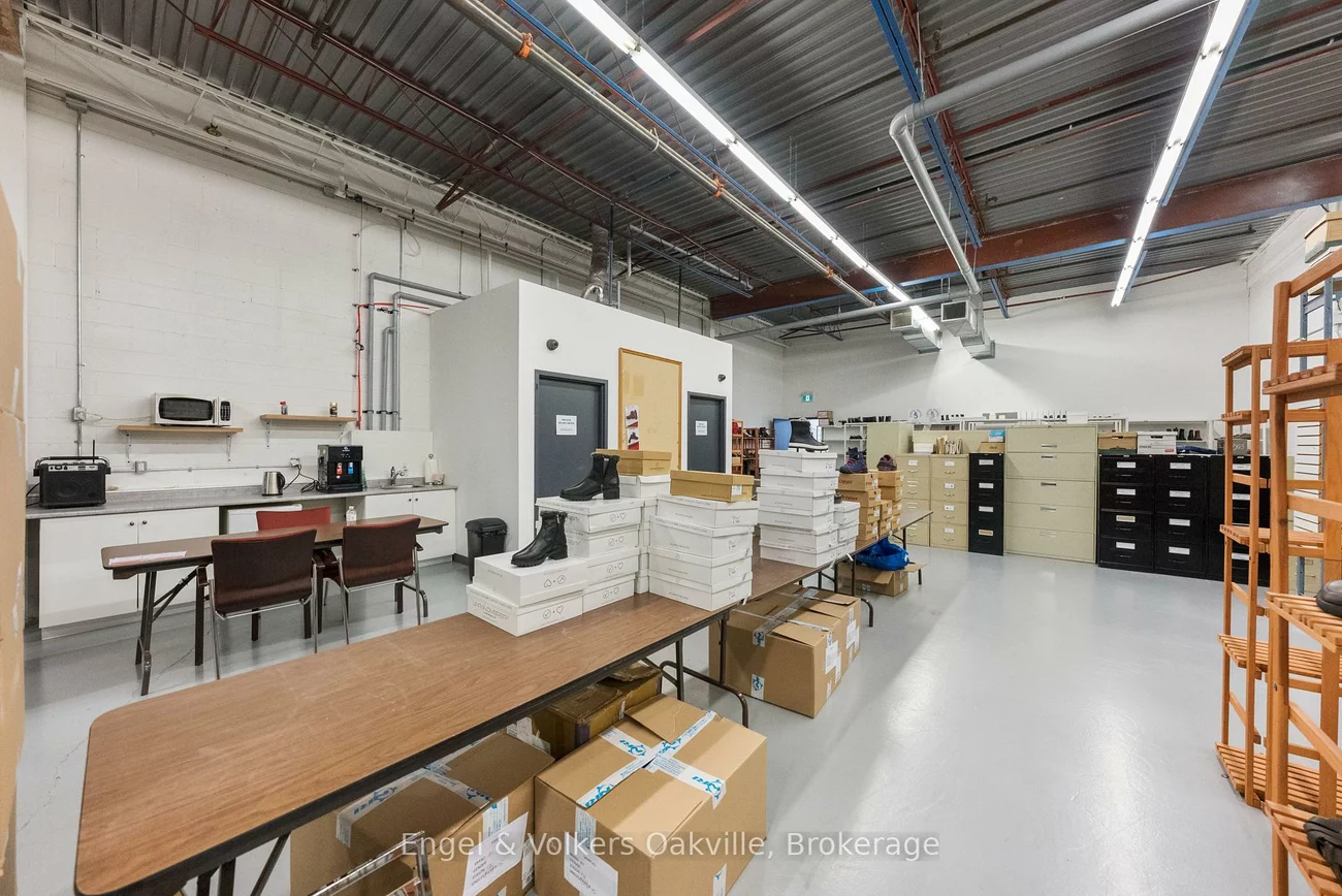 755, Queensway, Dixie, Mississauga