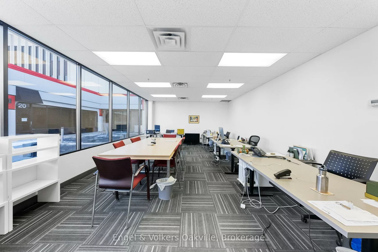 755, Queensway, Dixie, Mississauga