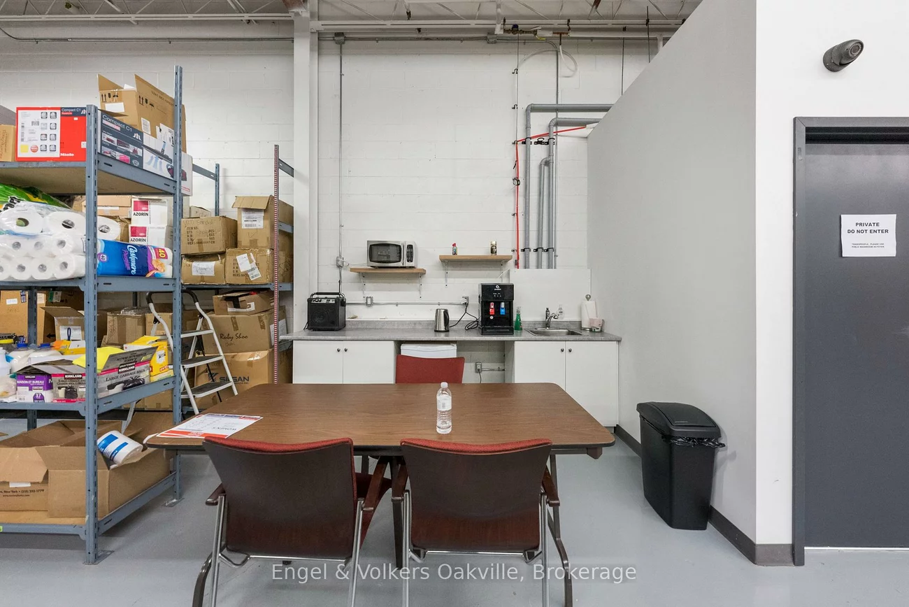 755, Queensway, Dixie, Mississauga