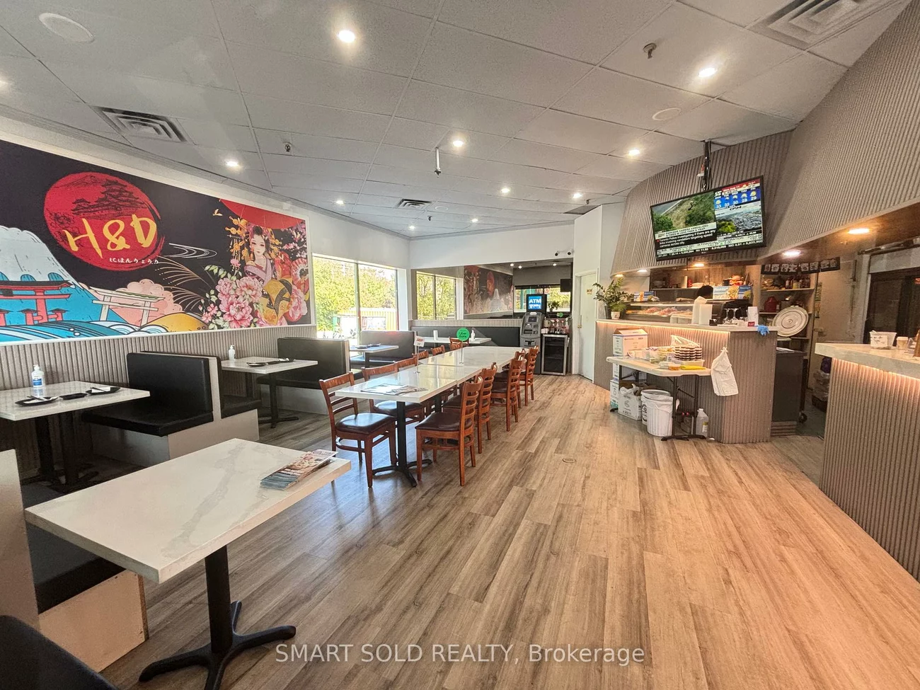 60, Dundas, Cooksville, Mississauga