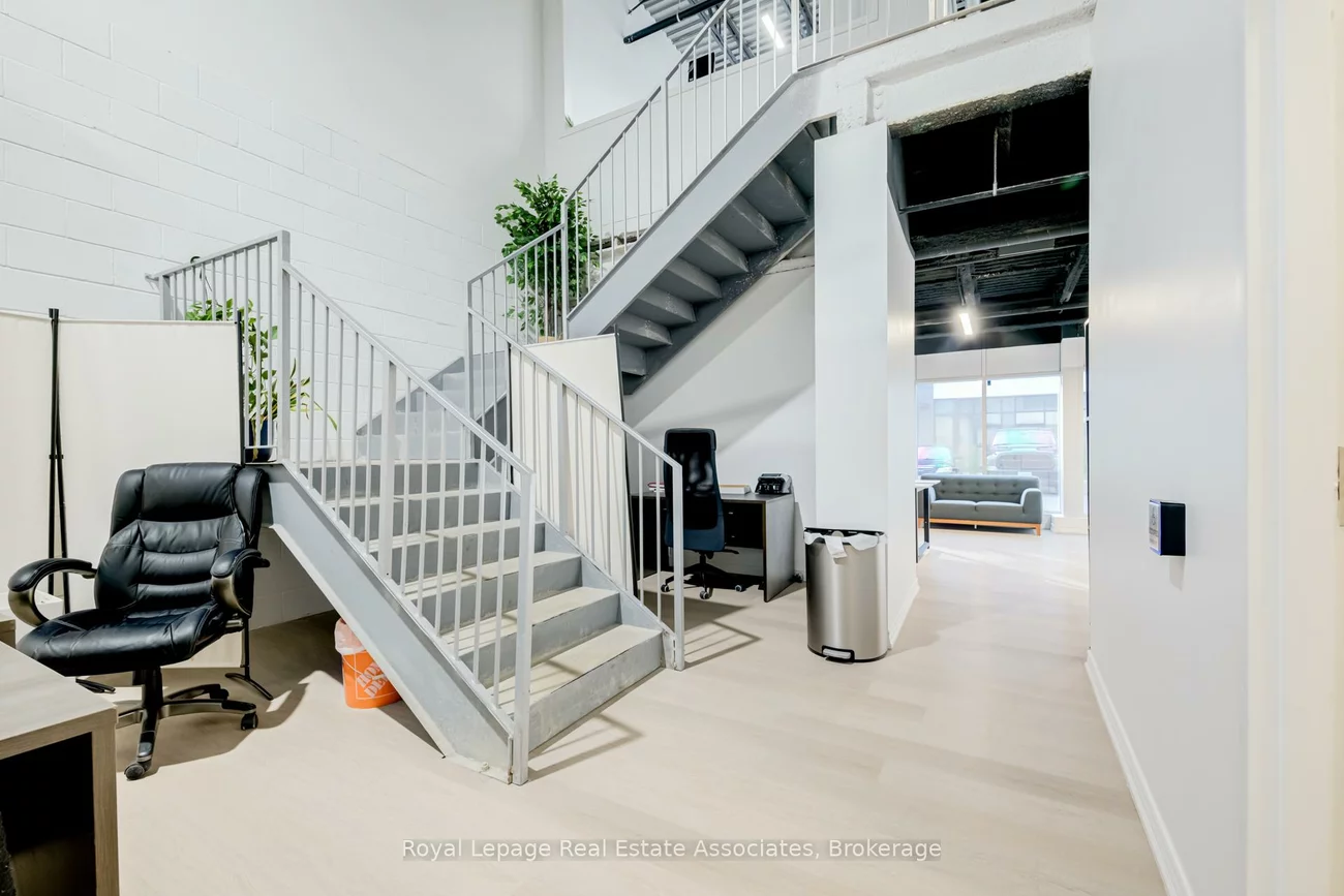 5250, Solar, Airport Corporate, Mississauga
