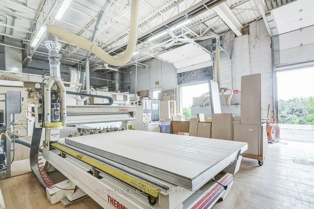 2576, Dunwin, Western Business Park, Mississauga