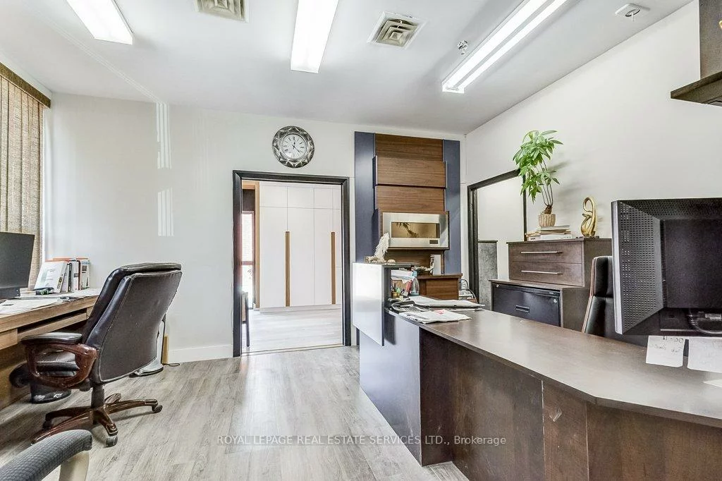 2576, Dunwin, Western Business Park, Mississauga