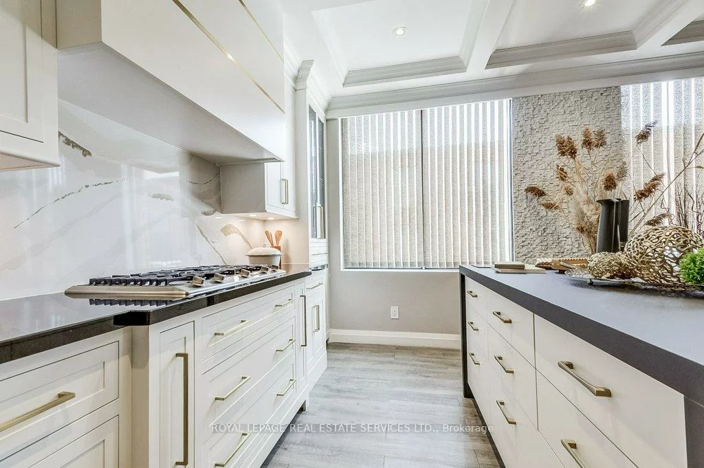 2576, Dunwin, Western Business Park, Mississauga