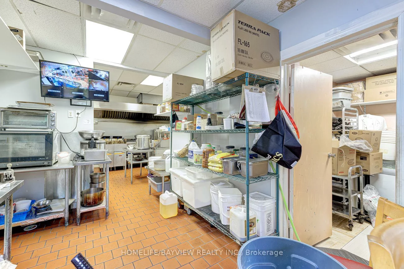 2425, Truscott, Clarkson, Mississauga