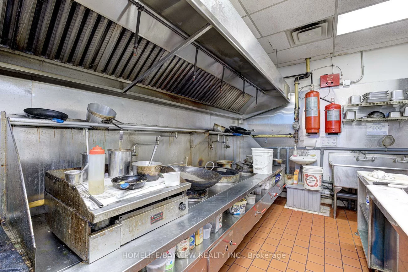 2425, Truscott, Clarkson, Mississauga
