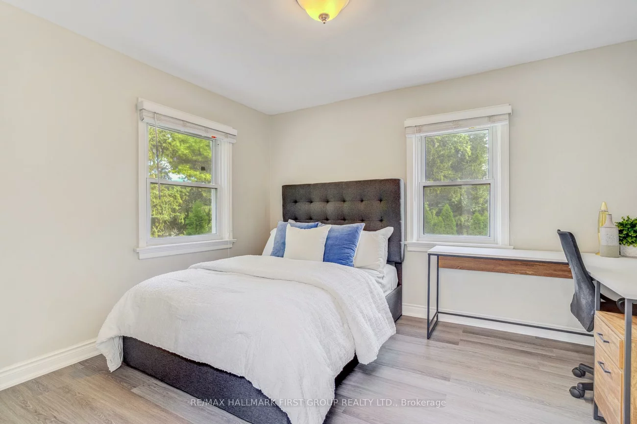 1395, Hurontario, Mineola, Mississauga