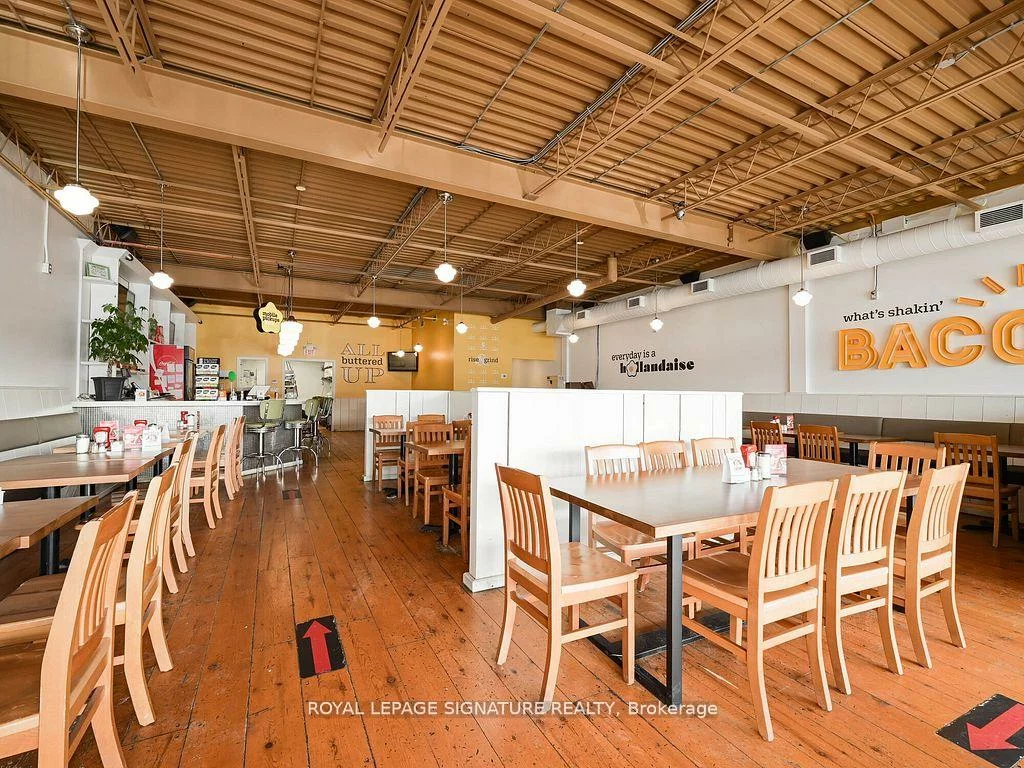 1375, Southdown, Clarkson, Mississauga