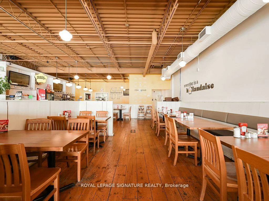 1375, Southdown, Clarkson, Mississauga