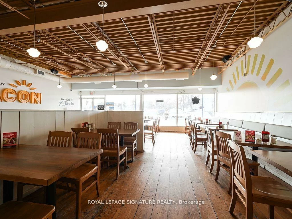 1375, Southdown, Clarkson, Mississauga