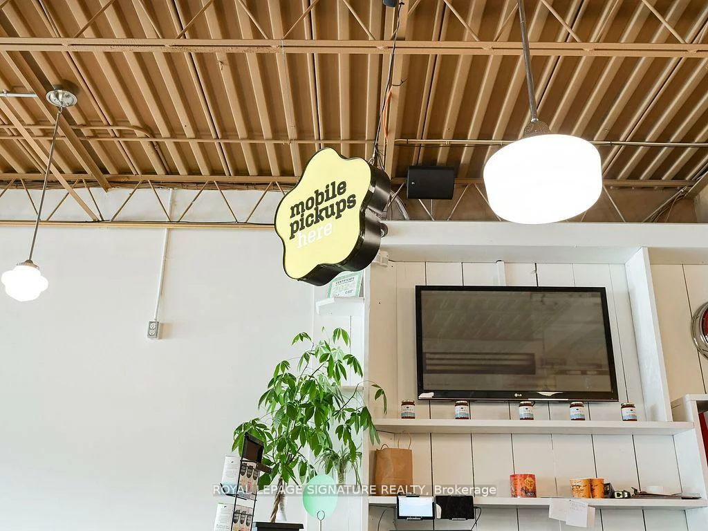 1375, Southdown, Clarkson, Mississauga