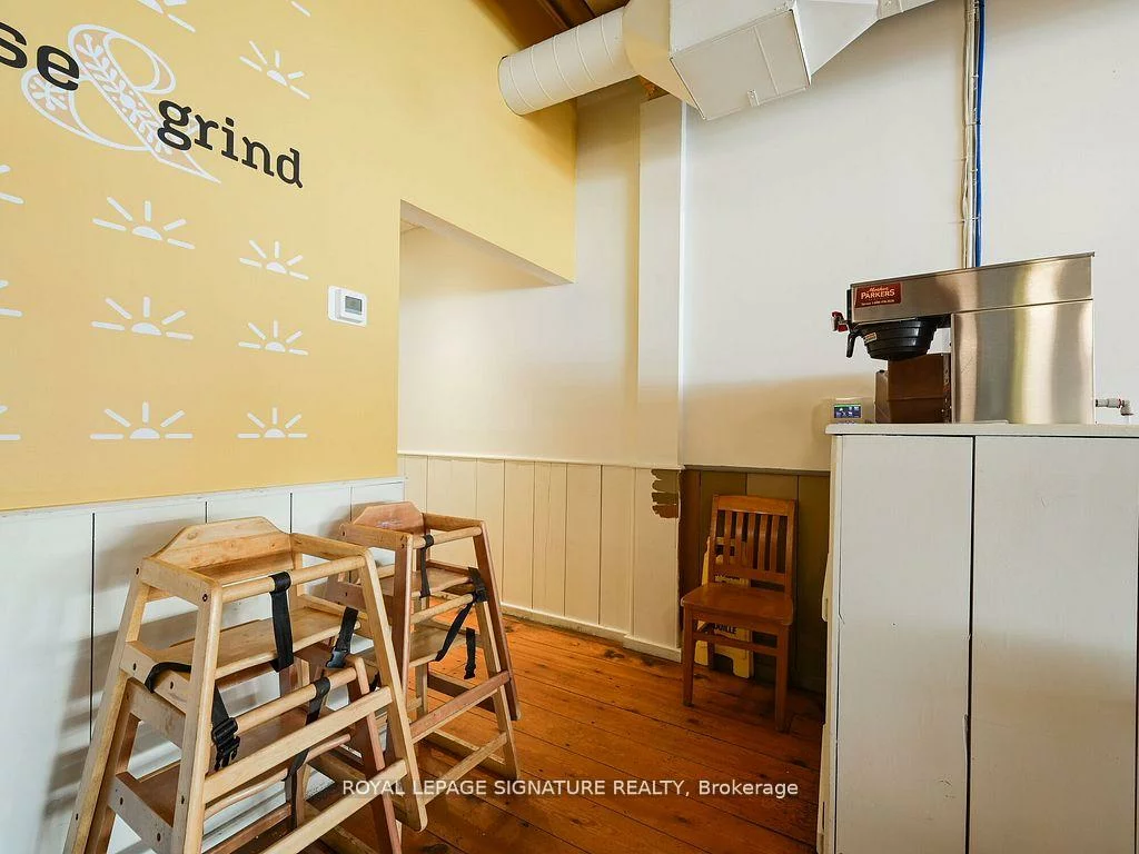 1375, Southdown, Clarkson, Mississauga