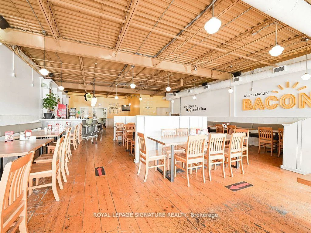 1375, Southdown, Clarkson, Mississauga