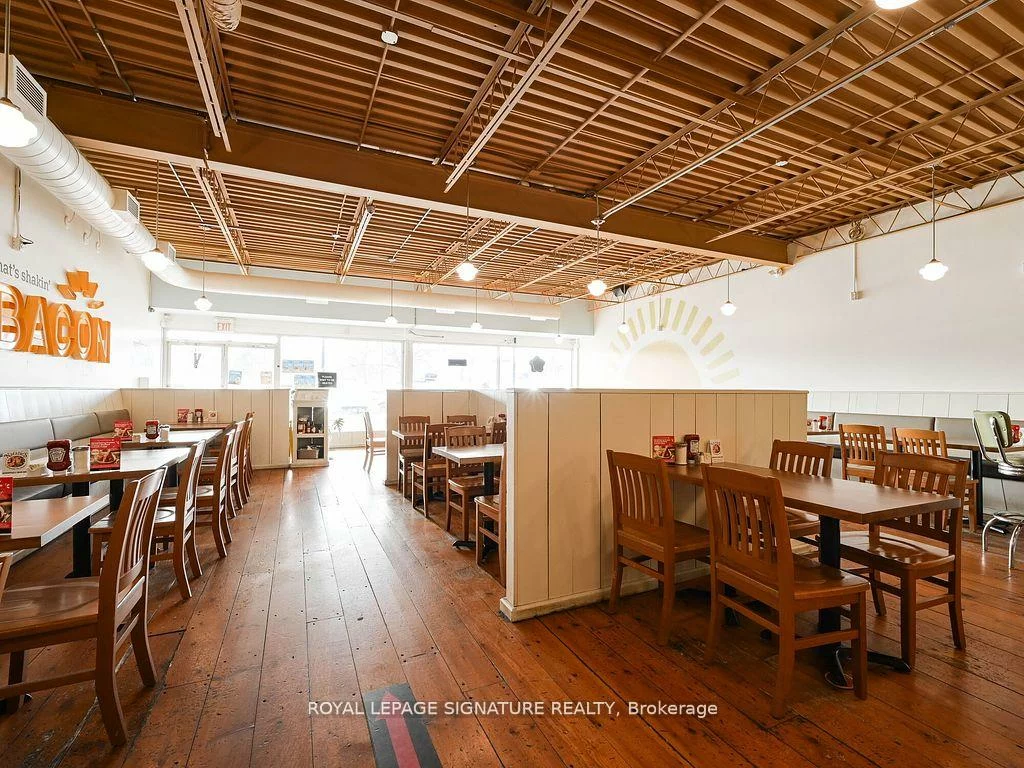 1375, Southdown, Clarkson, Mississauga