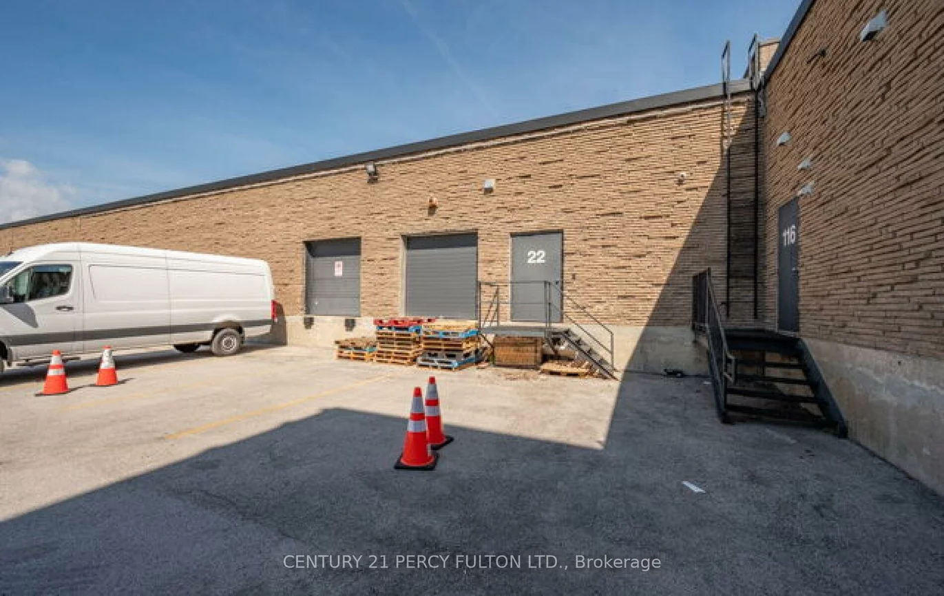 755, Queensway, Dixie, Mississauga