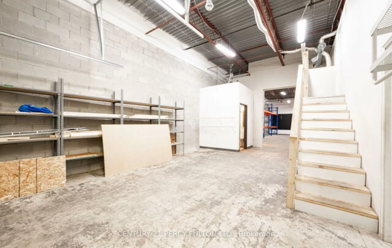 755, Queensway, Dixie, Mississauga