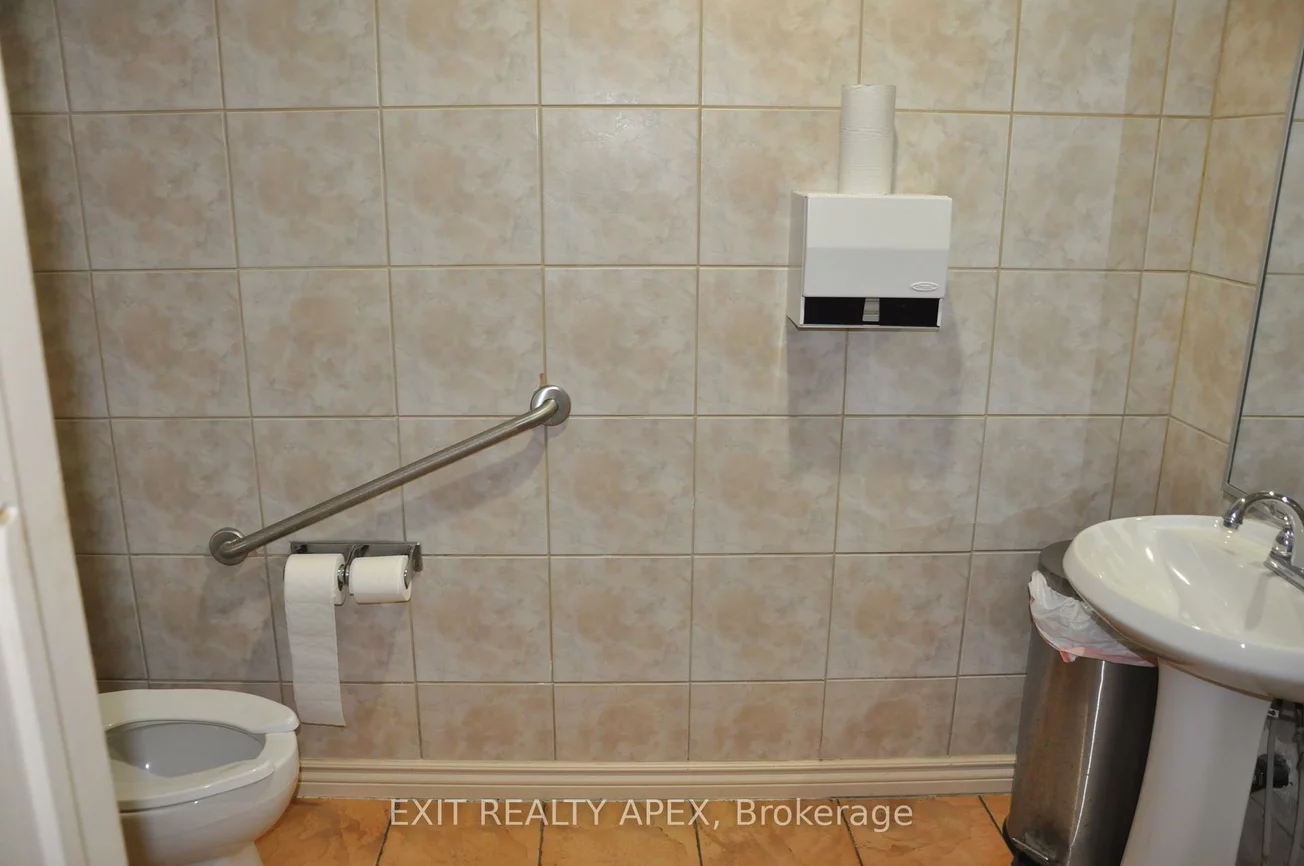 4910, Tomken Rd, Northeast, Mississauga