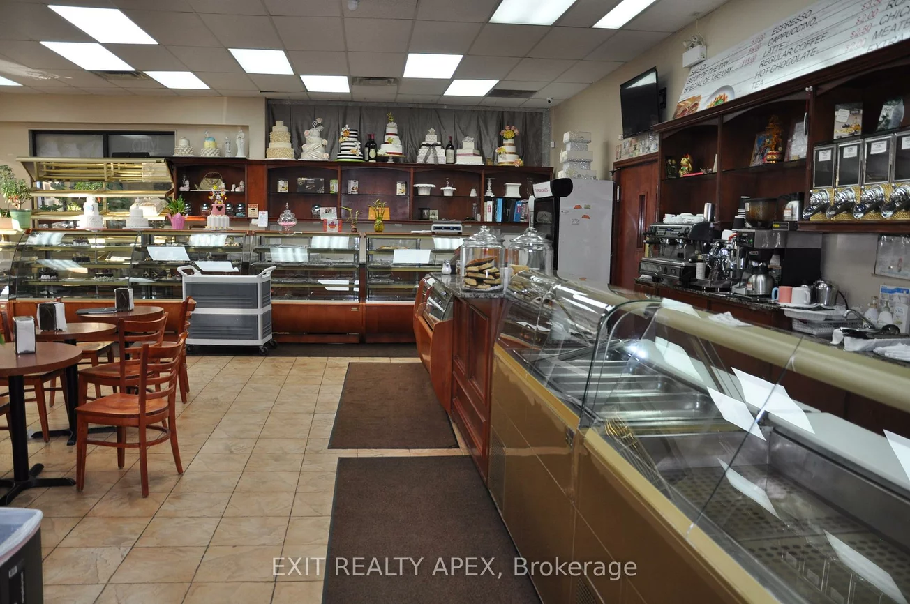 4910, Tomken Rd, Northeast, Mississauga