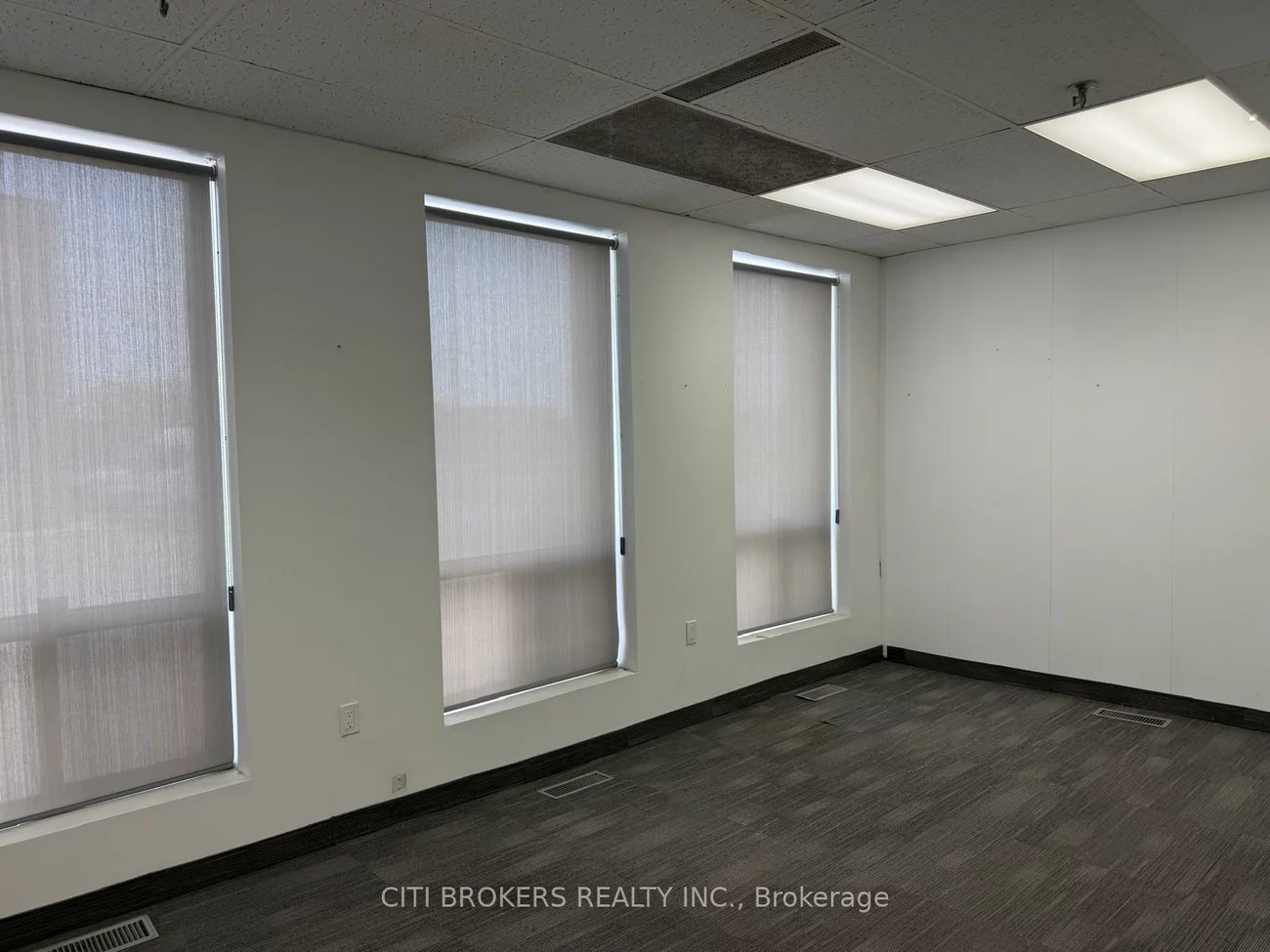 2465, Cawthra, Dixie, Mississauga
