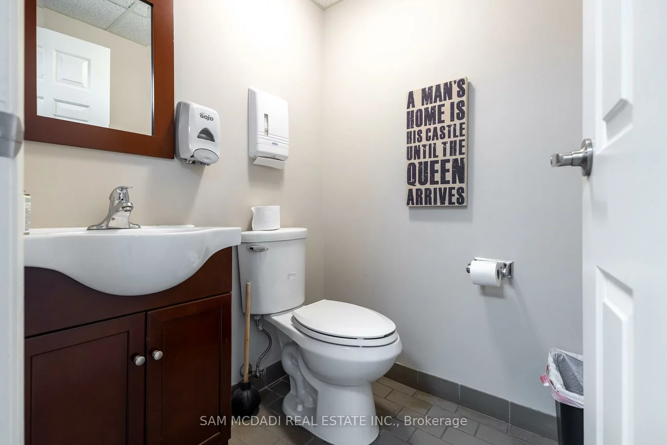 120, Traders, Gateway, Mississauga