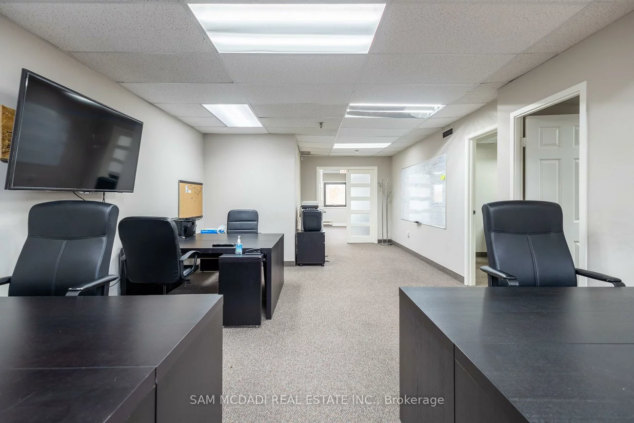 120, Traders, Gateway, Mississauga