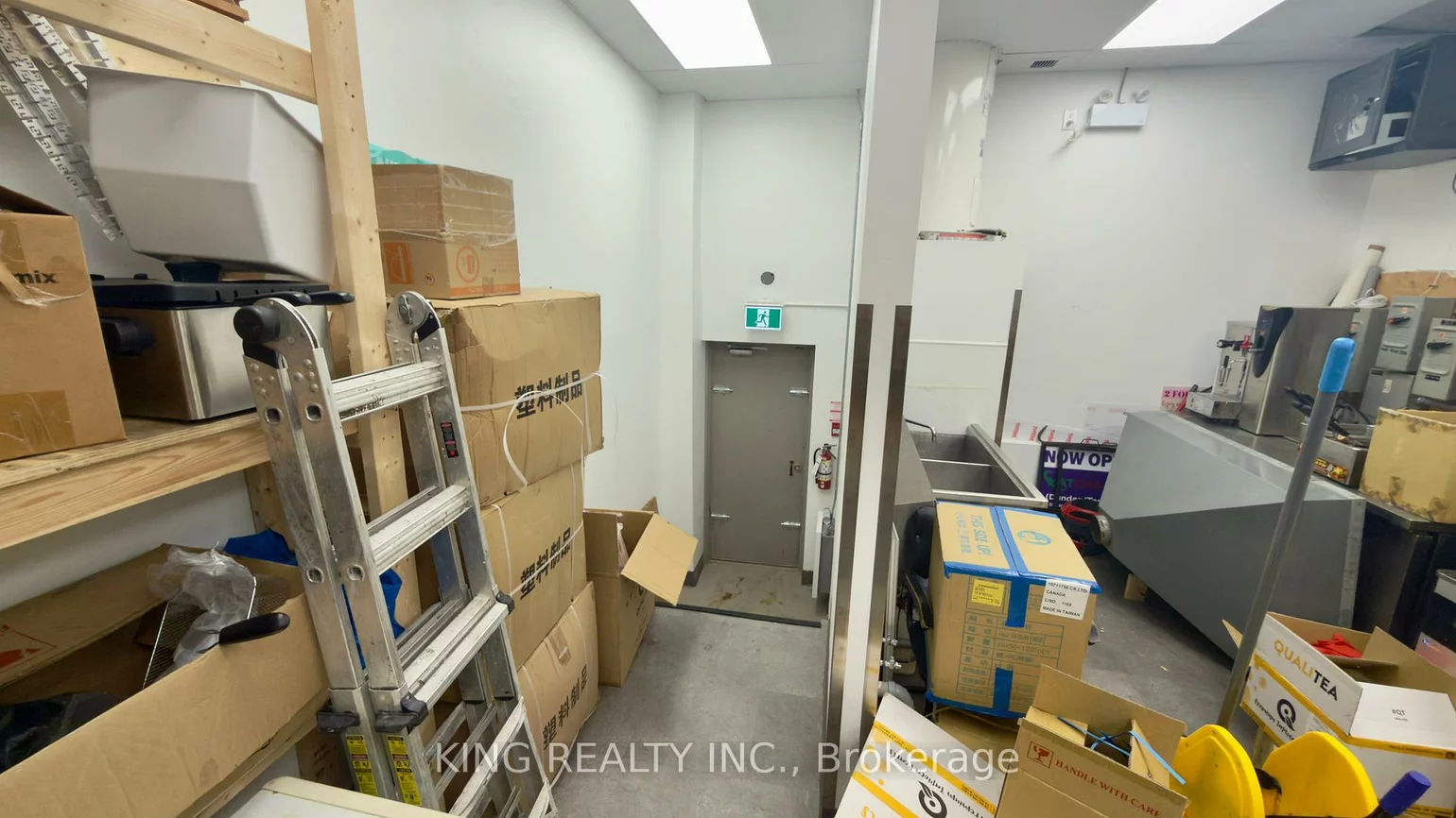 966, Dundas, Dixie, Mississauga