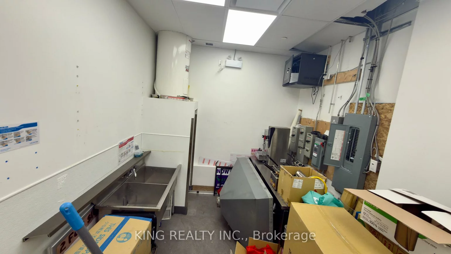 966, Dundas, Dixie, Mississauga