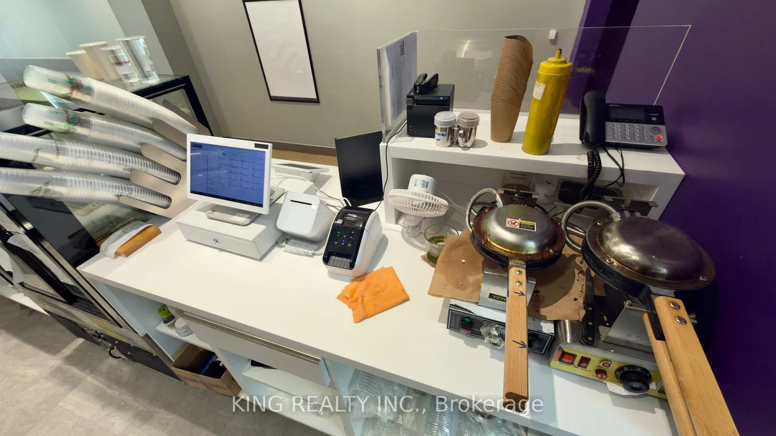 966, Dundas, Dixie, Mississauga