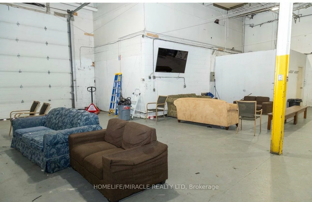 7289, Torbram, Northeast, Mississauga