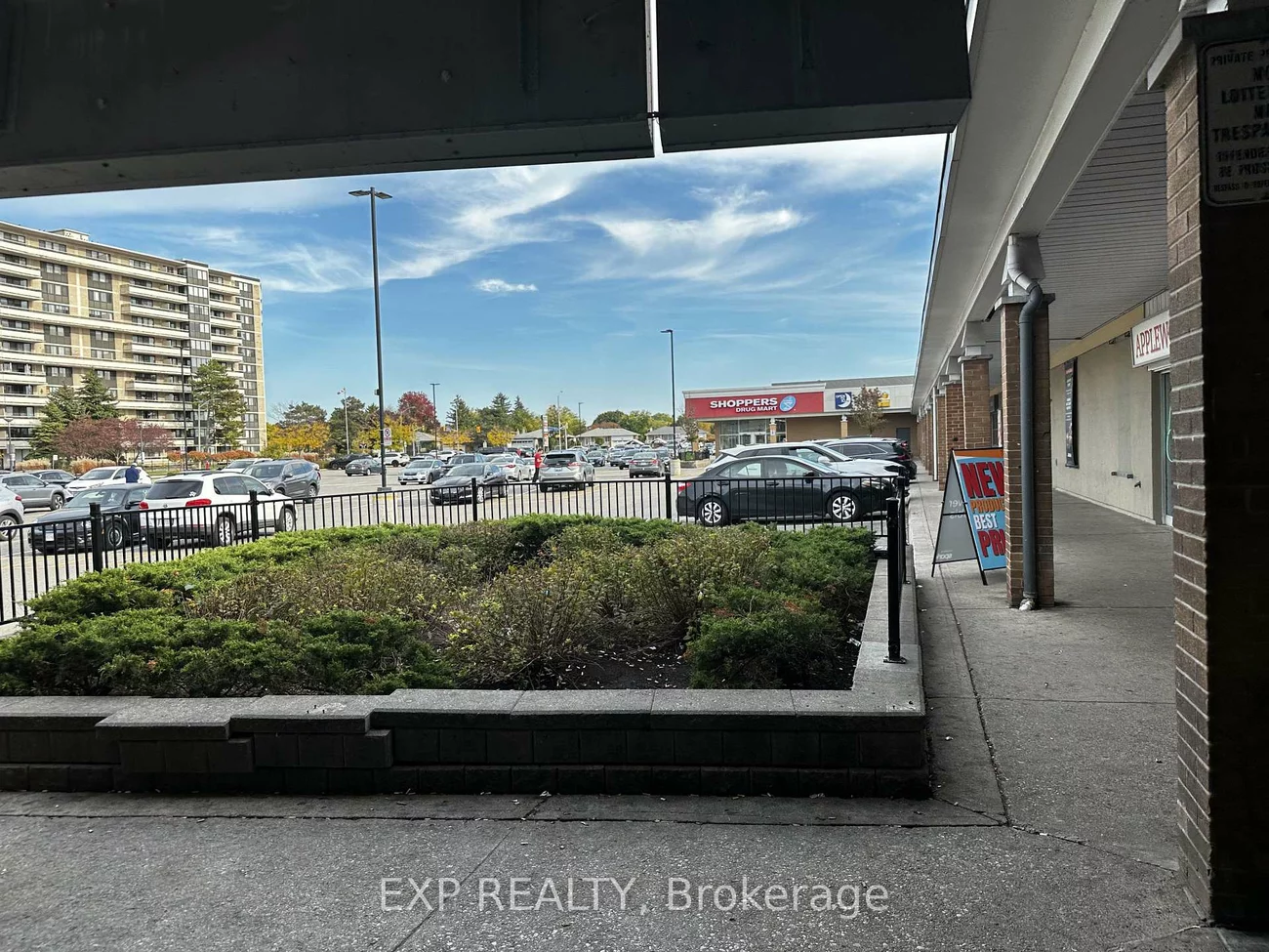 1125, Bloor, Applewood, Mississauga