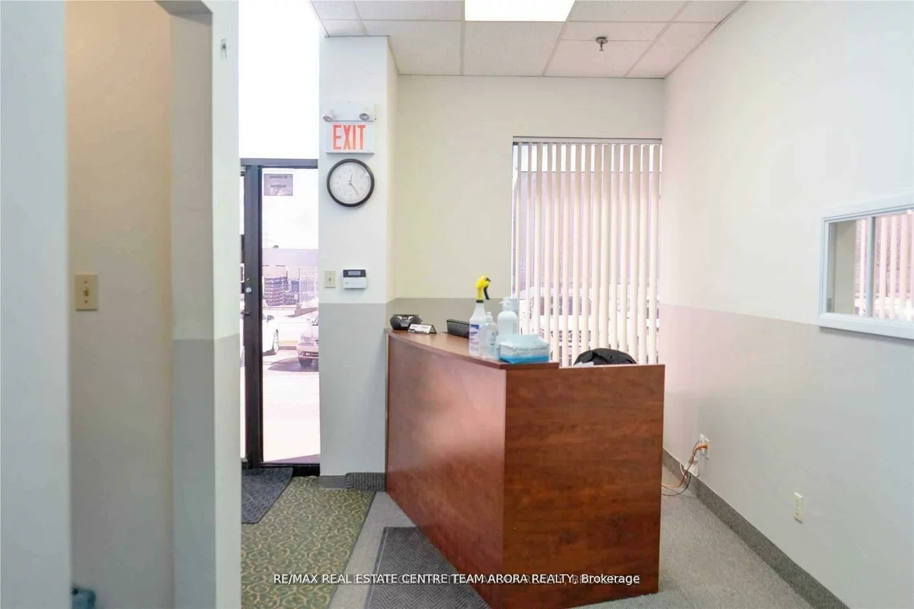 385, Admiral, Gateway, Mississauga