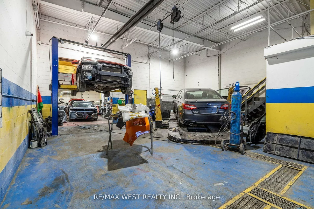 7089, Torbram, Northeast, Mississauga