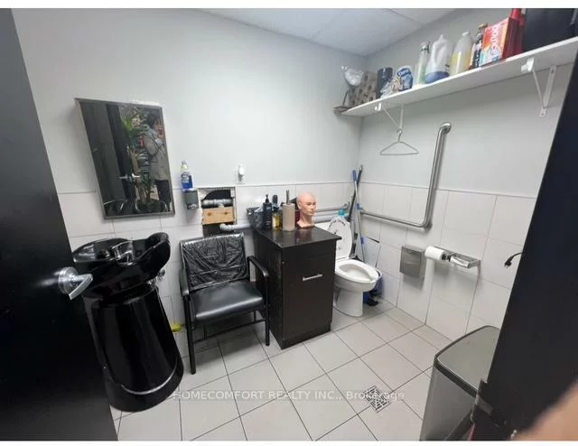 24, Dundas, Cooksville, Mississauga