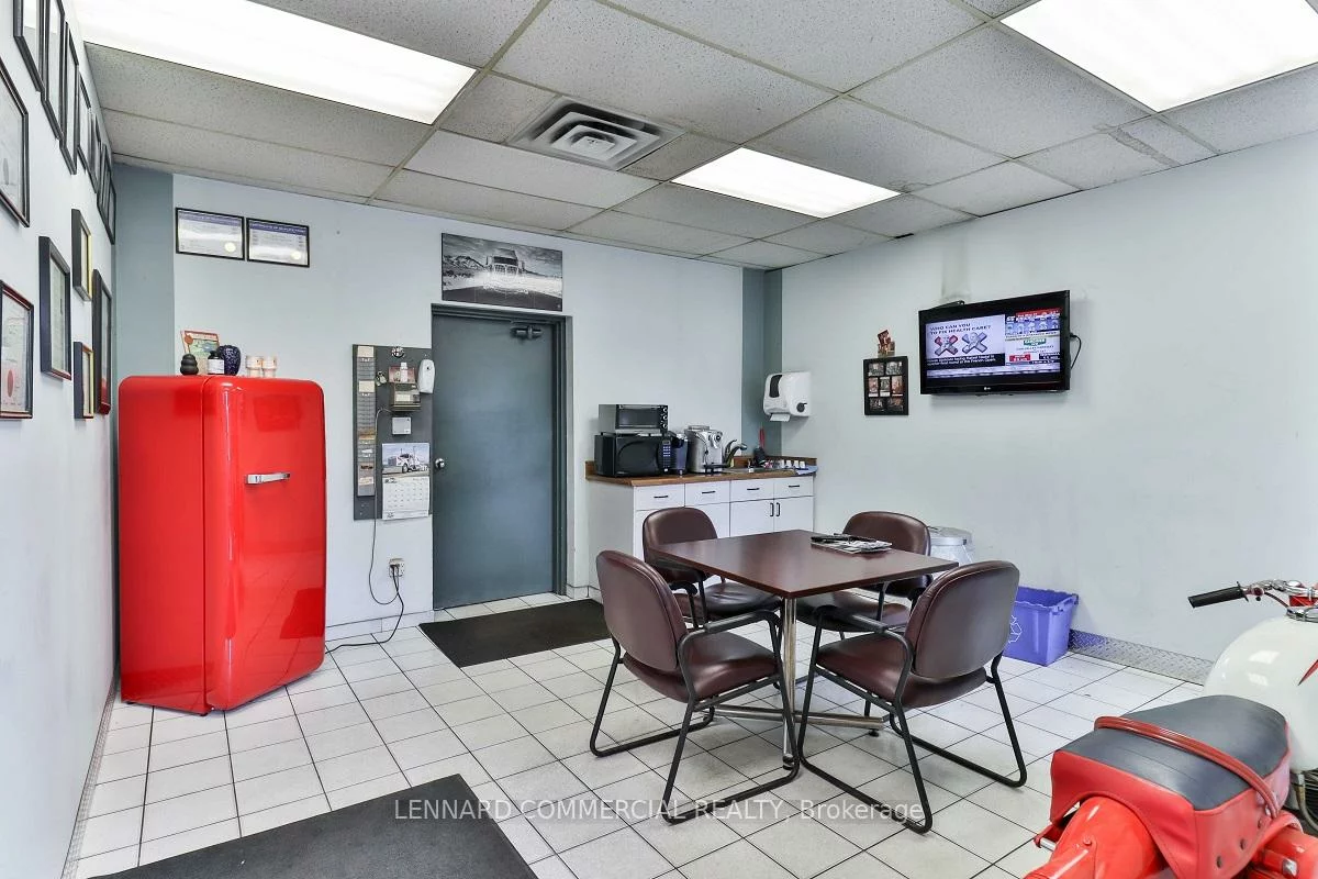 1828, Drew, Northeast, Mississauga