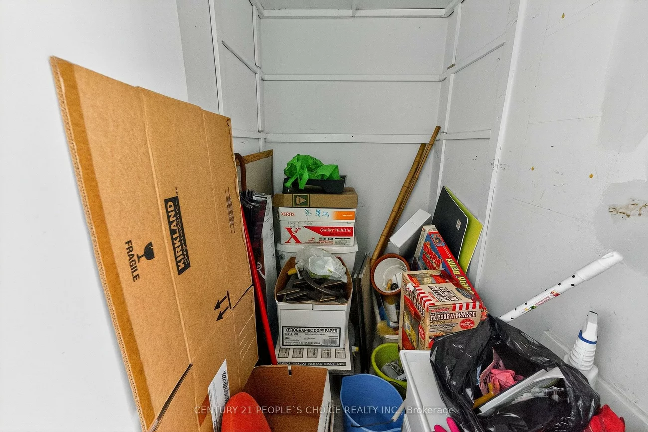 1550, S Gateway, Northeast, Mississauga