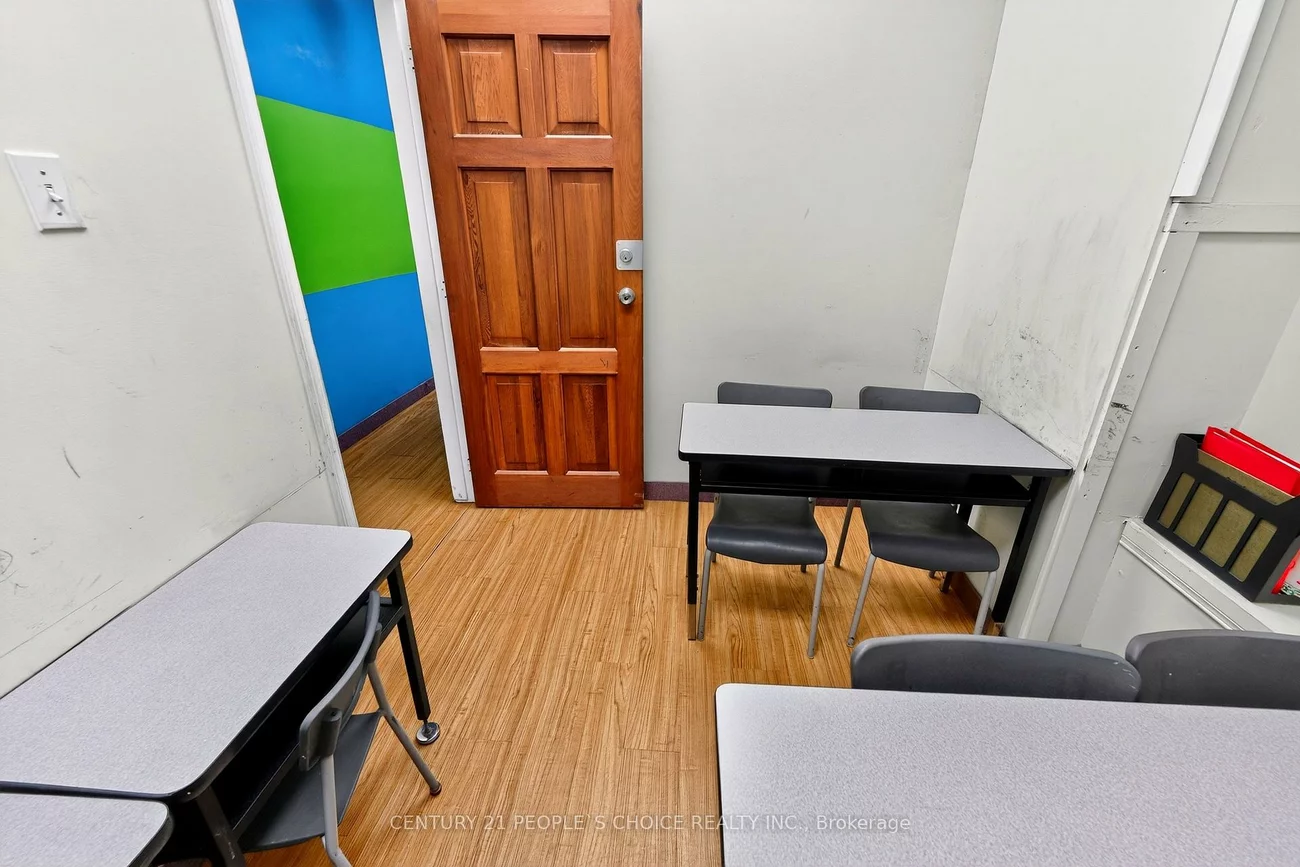 1550, S Gateway, Northeast, Mississauga