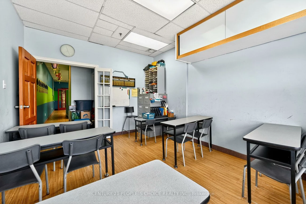 1550, S Gateway, Northeast, Mississauga