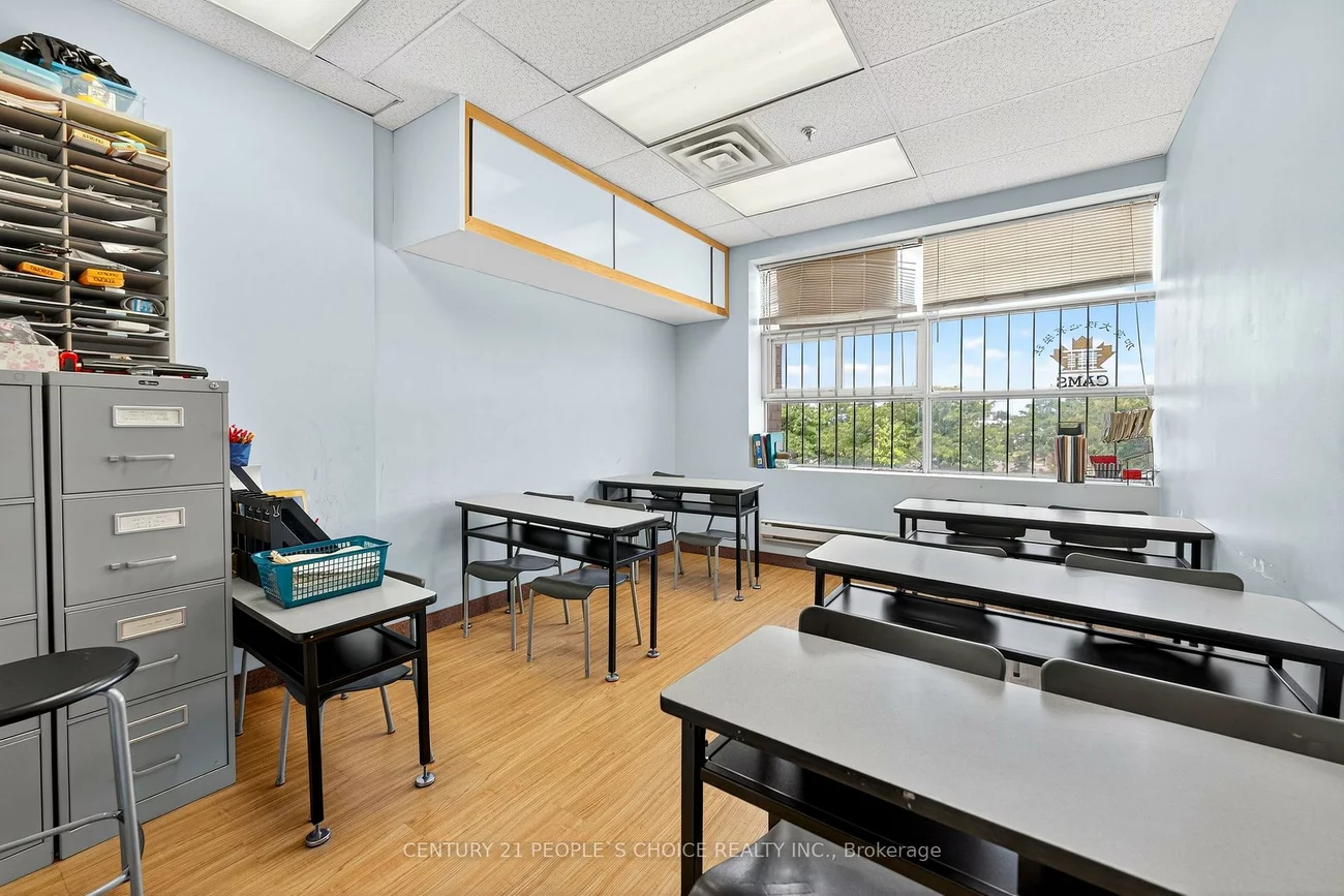 1550, S Gateway, Northeast, Mississauga