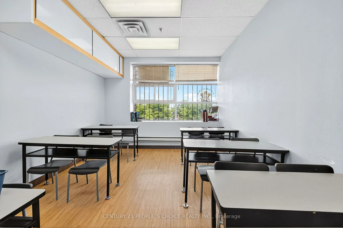 1550, S Gateway, Northeast, Mississauga