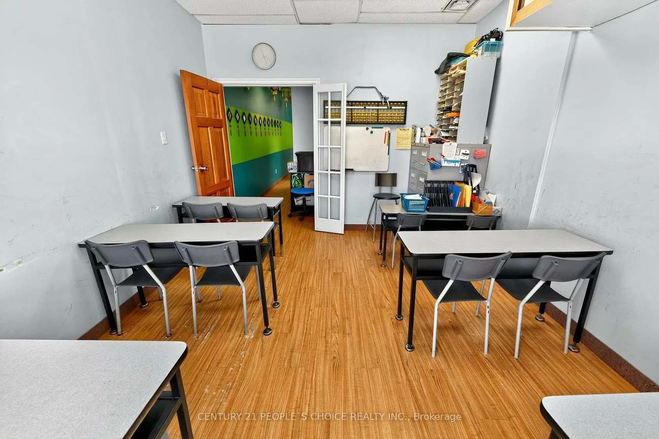 1550, S Gateway, Northeast, Mississauga