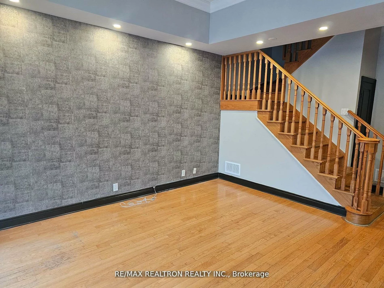 3939, Duke Of York, City Centre, Mississauga