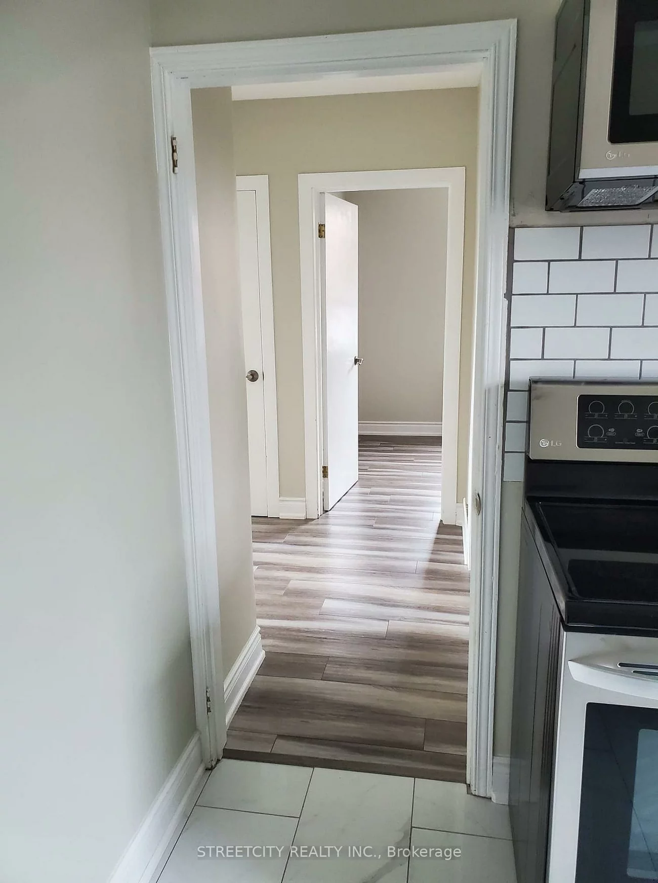 191, Broadway, Streetsville, Mississauga