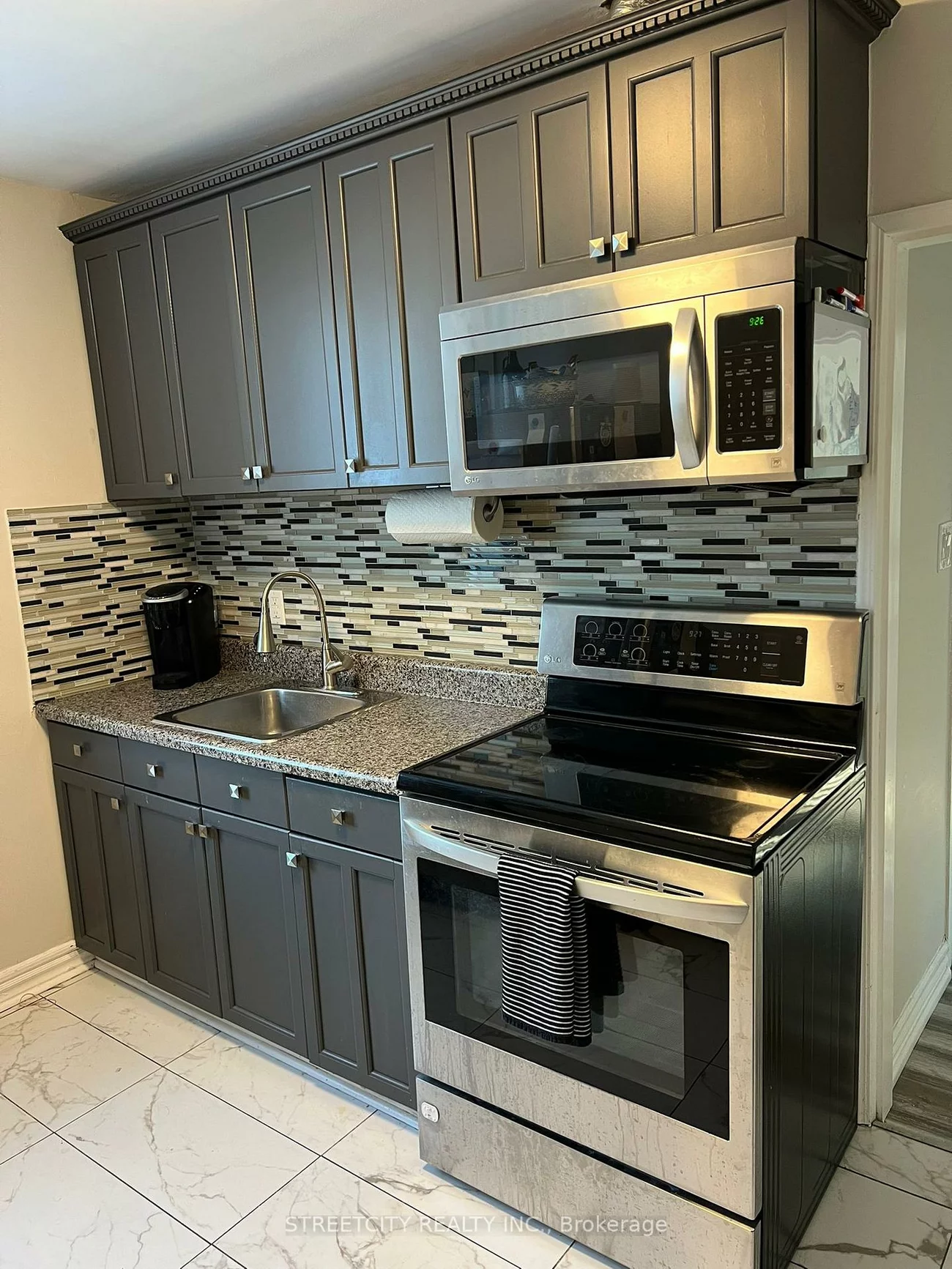 191, Broadway, Streetsville, Mississauga