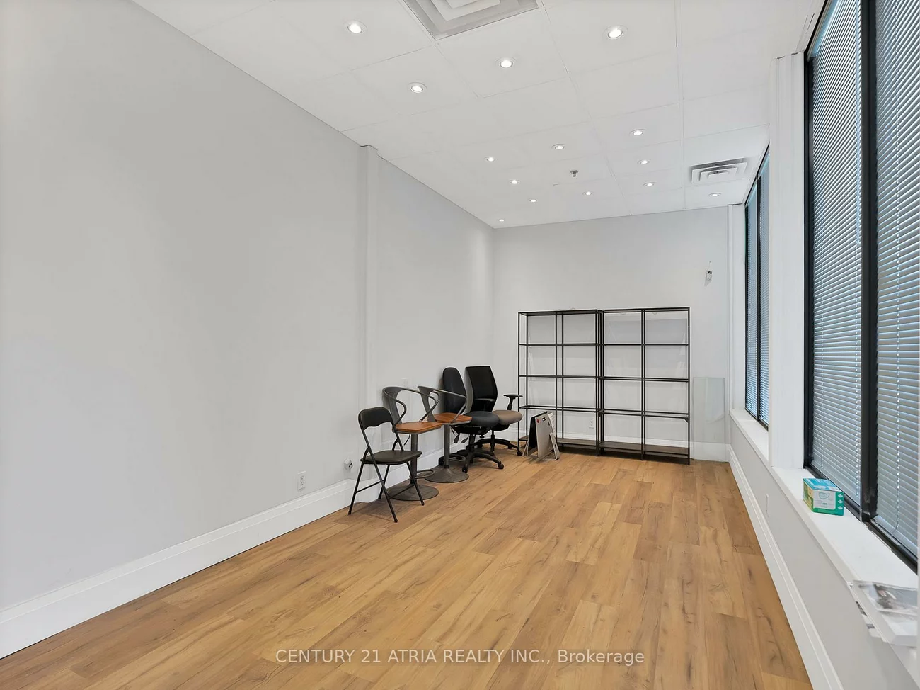 1606, Sedlescomb, Dixie, Mississauga