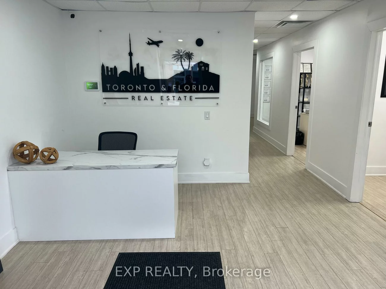 1185, Queensway, Dixie, Mississauga