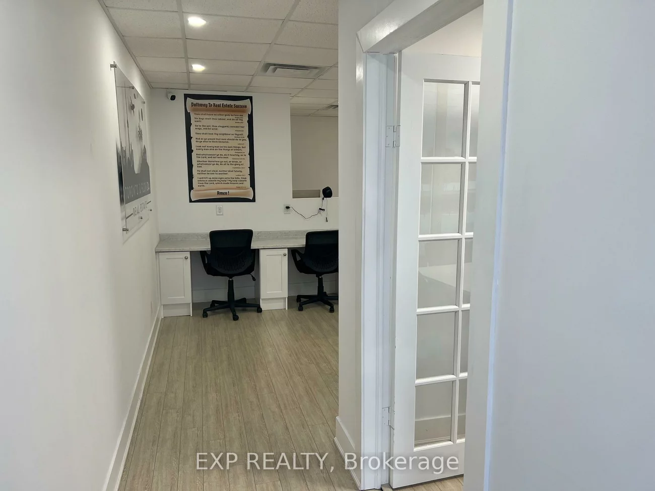 1185, Queensway, Dixie, Mississauga