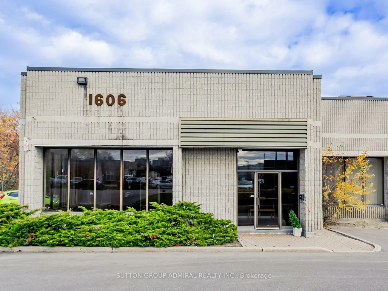 1606, Sedlescomb, Dixie, Mississauga