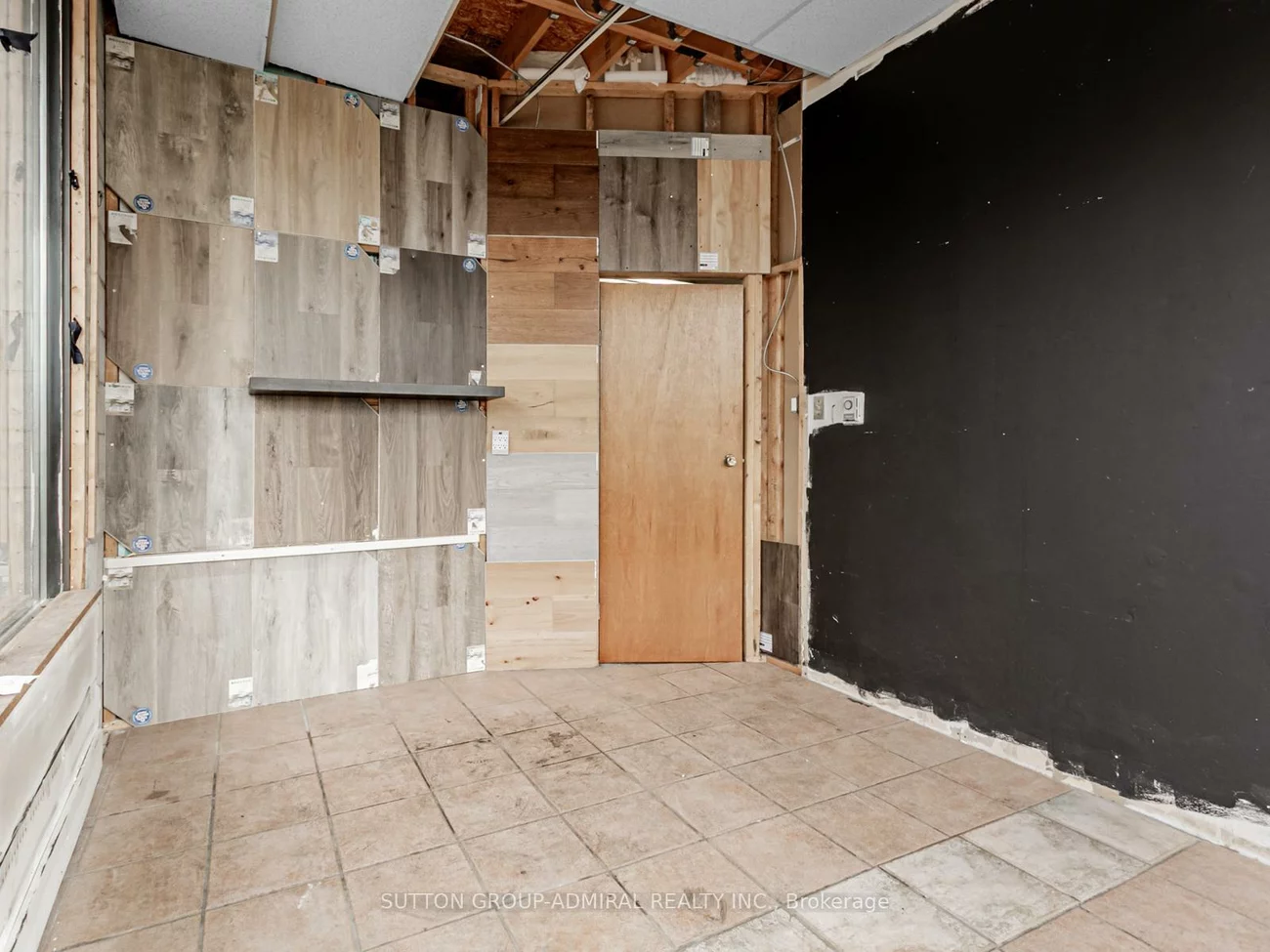 1606, Sedlescomb, Dixie, Mississauga